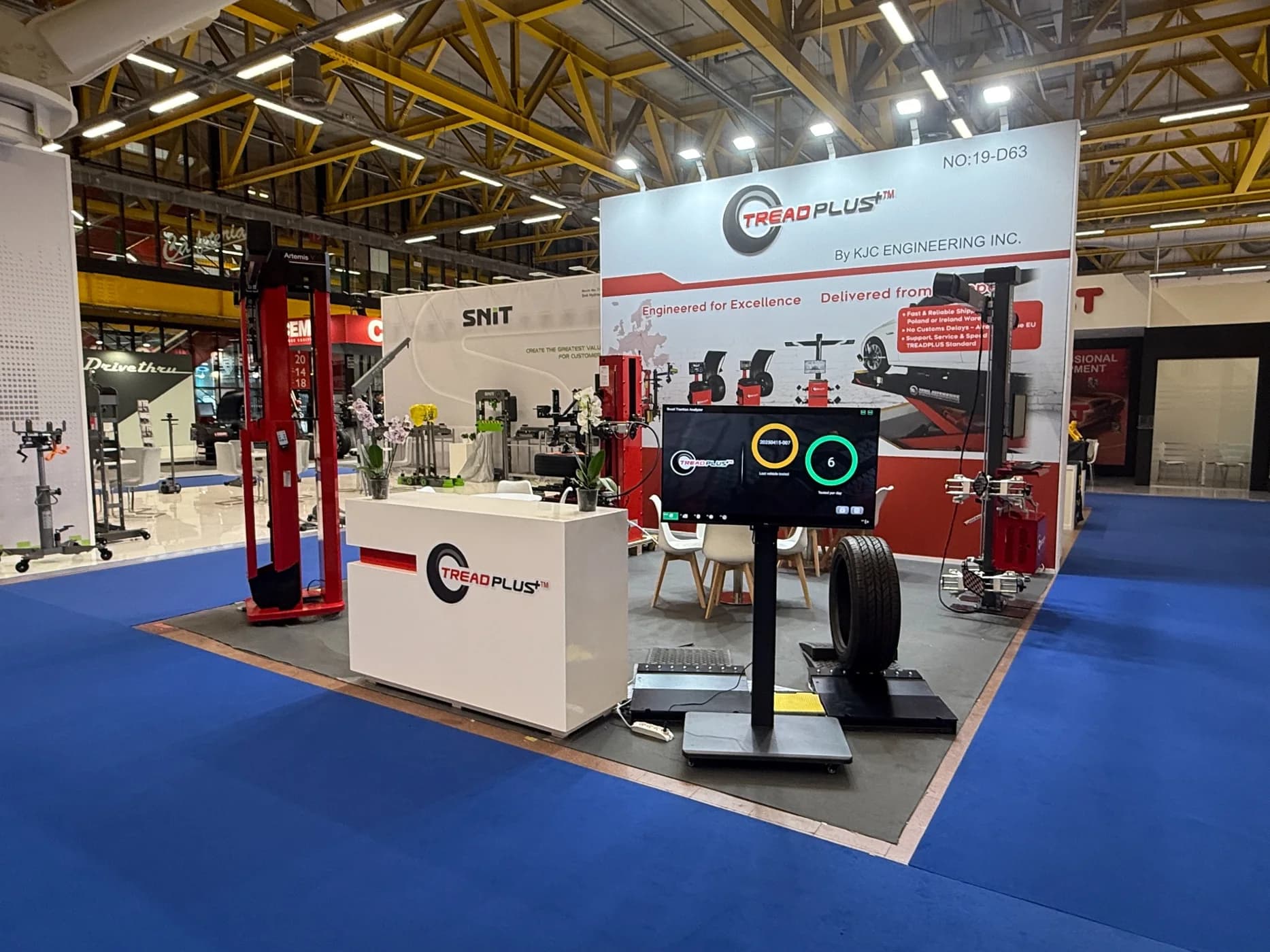 TreadPlus aligner and balancer presentation at Autopromotec Bologna 2025