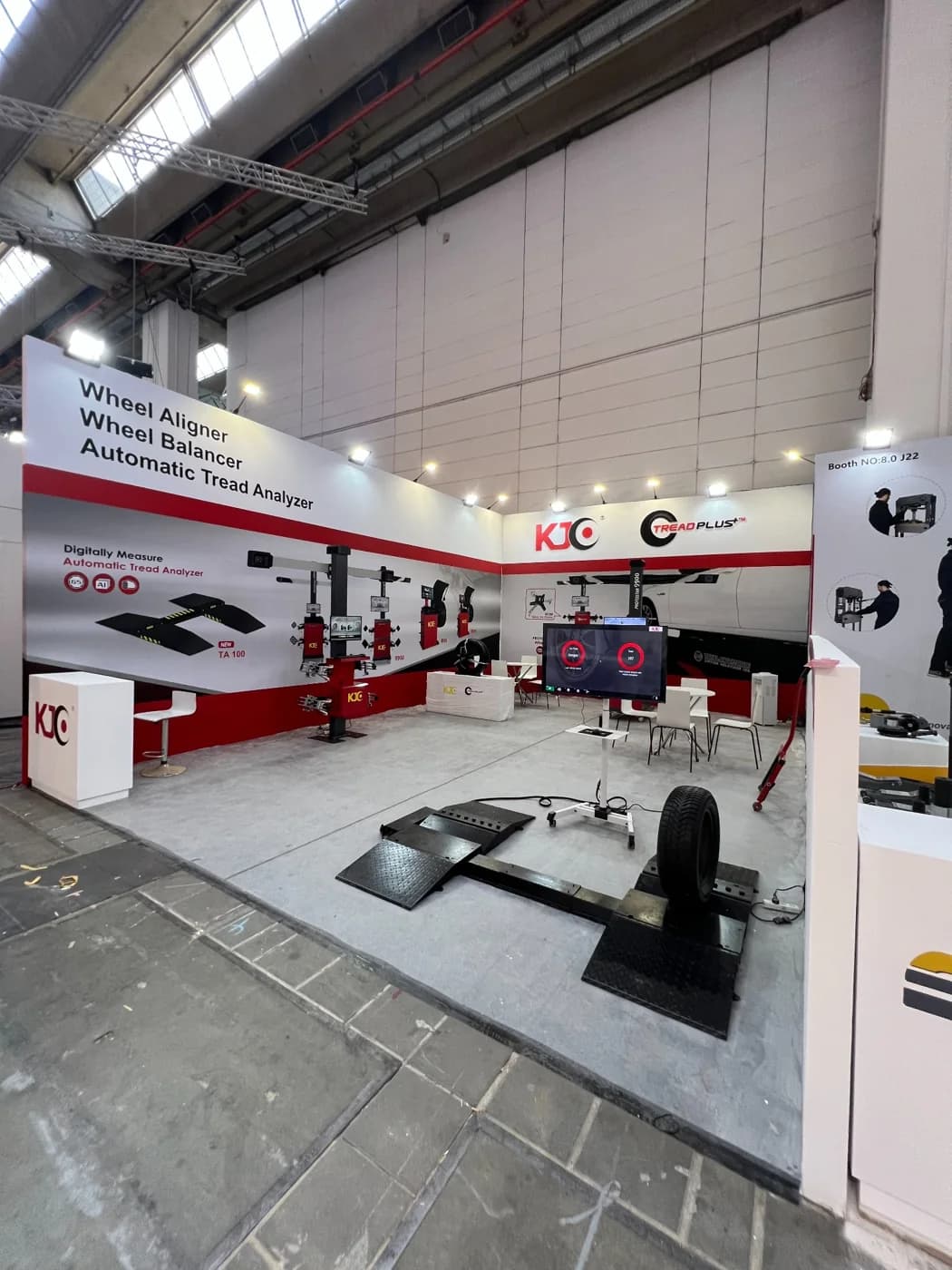 TreadPlus wheel alignment equipment displayed in Frankfurt in 2022